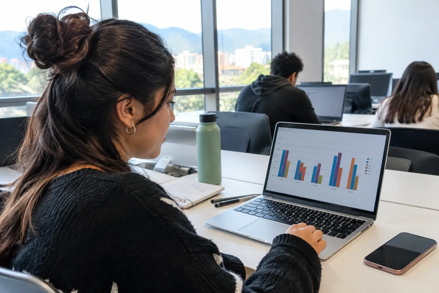 Tesis sobre sesgo algorítmico en poblaciones vulnerables: cómo enfocar tu trabajo de grado de Ciencia de Datos e IA (2026)